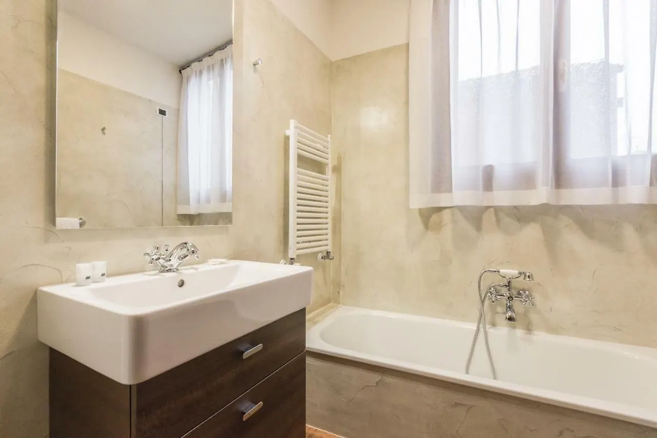 Ca' Del Monastero 6 Collection Chic Apartment For 4 Guests With Lift Venice